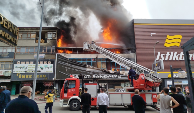 Sitelerde Yangın Paniği